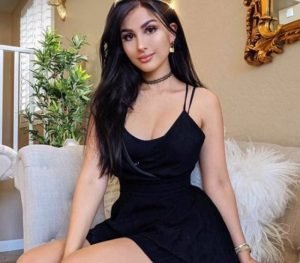 SSSniperWolf Wiki, Height, Weight, Age, Bio, Boyfriend, Net Worth, Family