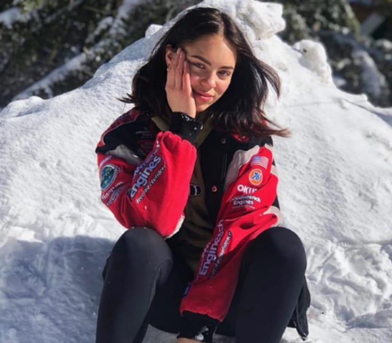 Claudia Sulewski Height, Wiki, Age, Boyfriend, Net Worth, Family, Bio