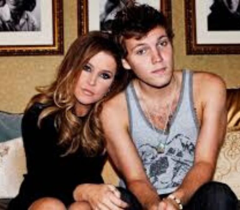 Danny Keough Net Worth Danny Keough Bio Age Net Worth Height Divorce