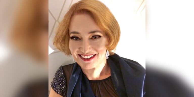 Cecelia Ahern
