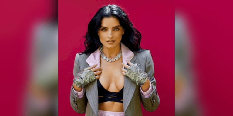 Aislinn Derbez